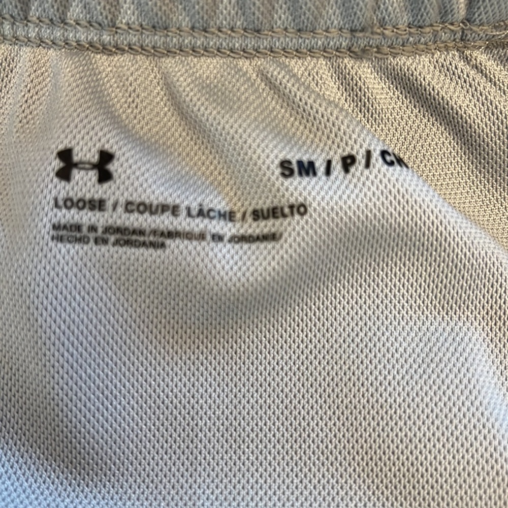 Under‎ Armor Women’s Gray Shorts - Picture 4 of 6